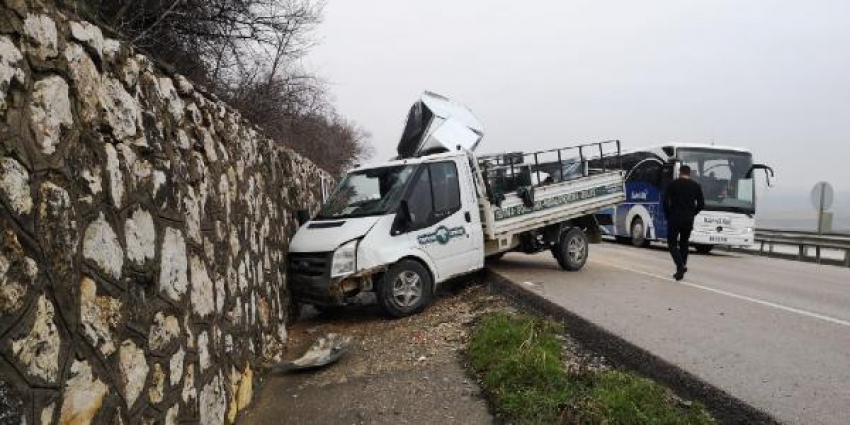 Bursa'da kaza: 3 yaralı