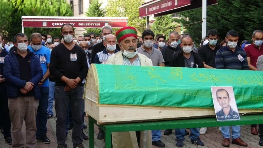 Müşteri tarafından darp edilerek ölen kargocu son yolculuğuna uğurlandı