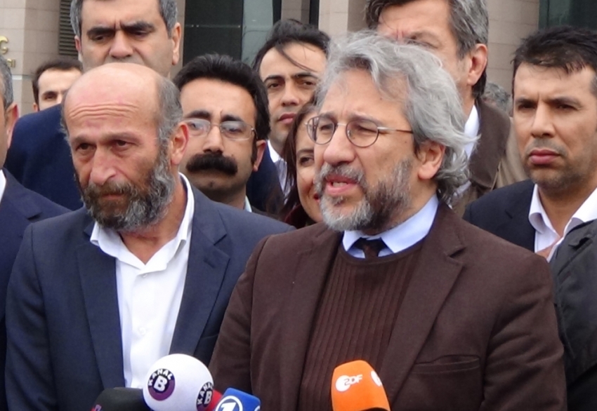 Erdem Gül ve Can Dündar yeniden yargılanıyor