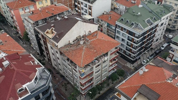 Bahçelievler'de patlama yaşanan binadan karot örneği alındı