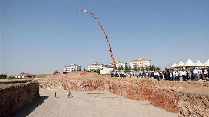 Bahçeli'nin Hacıbektaş'ta hibe ettiği arsaya inşa edilecek külliyenin temeli atıldı