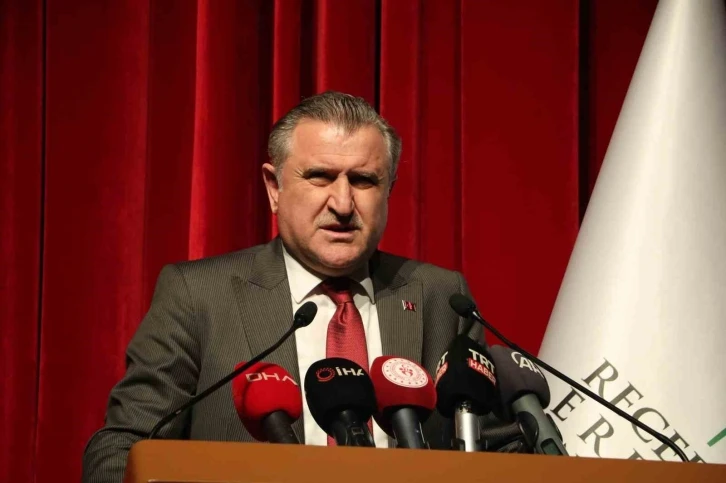 Bakan Bak: “Türkiye Yüzyılı gençlerin yüzyılı olacak, teknolojinin yüzyılı olacak"
