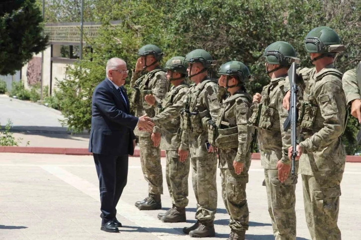 Bakan Güler: “Kıbrıs’ta meydana gelen son olaylarla ilgili Kuzey Kıbrıs Türk Cumhuriyeti makamlarının haklı tepkisini tamamıyla destekliyoruz”
