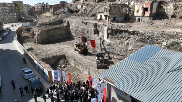 Bakan Özhaseki: "Kale Projesi, Niğde’nin turizmden istifade etmesini sağlayacak”
