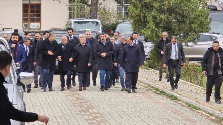 Bakan Tekin acı haberi Tokat’ta aldı, programlarını yarıda kesip Ankara’ya döndü
