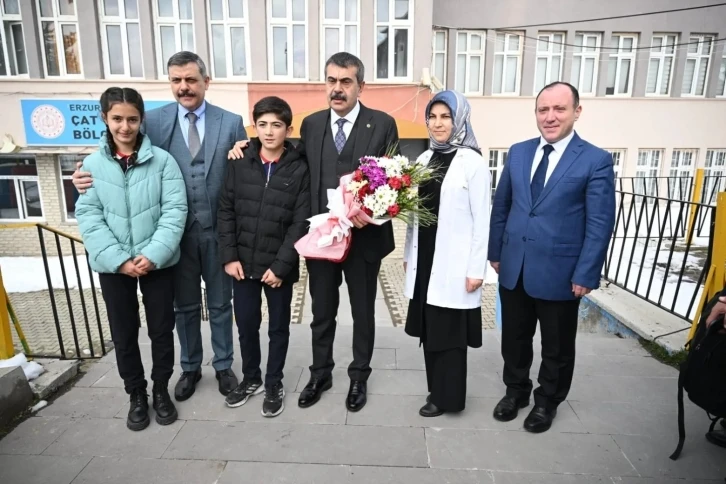 Bakan Tekin; “Meslektaşlarımızın fikir ve öneri bizler için çok kıymetli”
