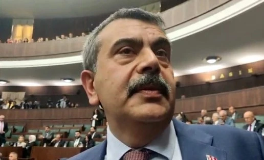 Bakan Tekin: "(Ara tatillerin kaldırılması) Böyle bir talep gelirse bakarız”
