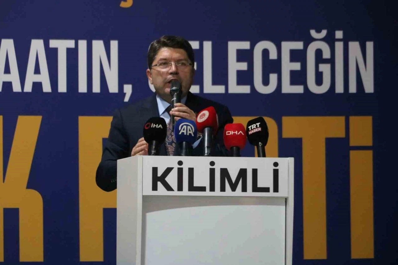 Bakan Tunç: &quot;Bu millet, 22 yıldır Recep Tayyip Erdoğan ve AK Parti’den eser ürettiği için vazgeçmiyor&quot;
