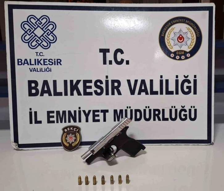 Balıkesir’de 22 aranan şahıs yakalandı
