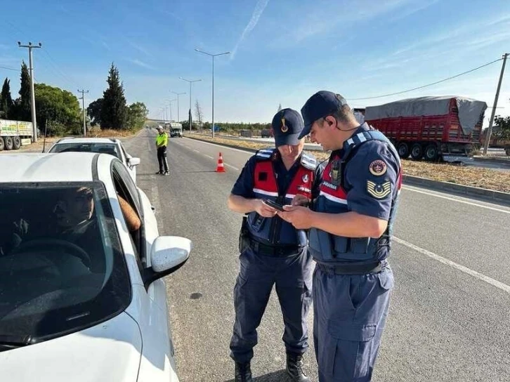 Balıkesir’de jandarmadan huzur operasyonu
