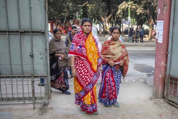 Bangladeş’te halk genel seçimler için sandık başında
