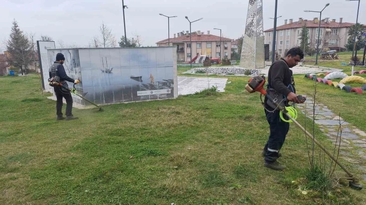 Başiskele’de yeşil alanlar bahara hazırlanıyor
