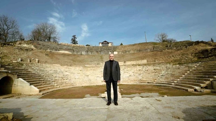 Başkan Özlü, “Düzce’ye gelmek için çok sebep var”
