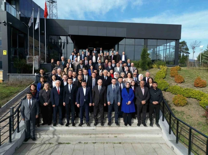 Başkan Özlü, meclis üyesi aday adayları ile buluştu
