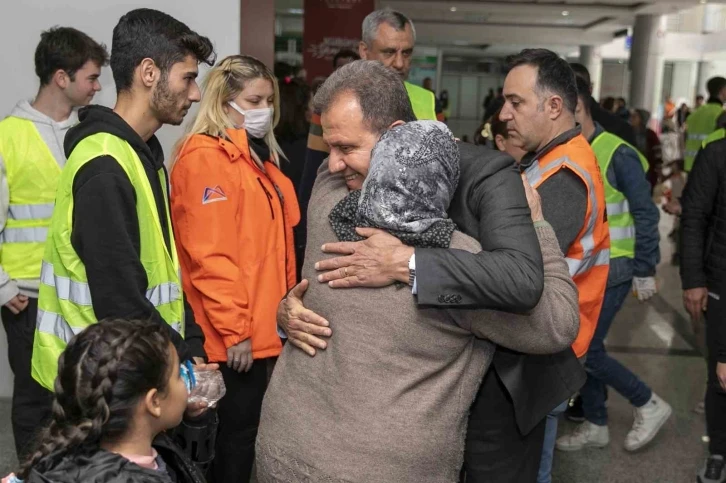 Başkan Seçer: "3 bin 39 vatandaşımızı kanatlarımızın altına aldık"
