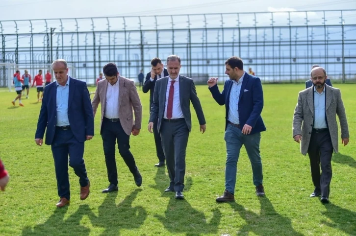 Sivas maçı öncesi İnegölspor’a moral ziyareti