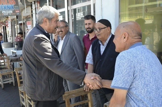 Başkan Taşkın: "Çalınmadık kapı, sıkılmadık el bırakmayacağız"
