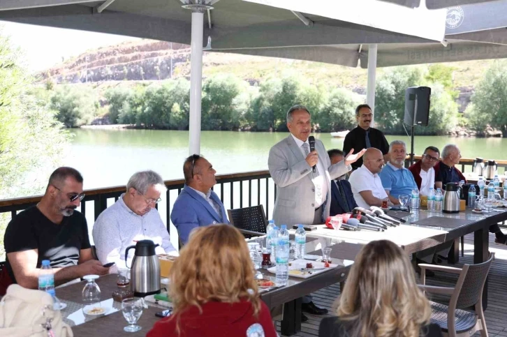 Başkan Yalçın: "Mutlu mekanlar mutlu insanlar doğurur"
