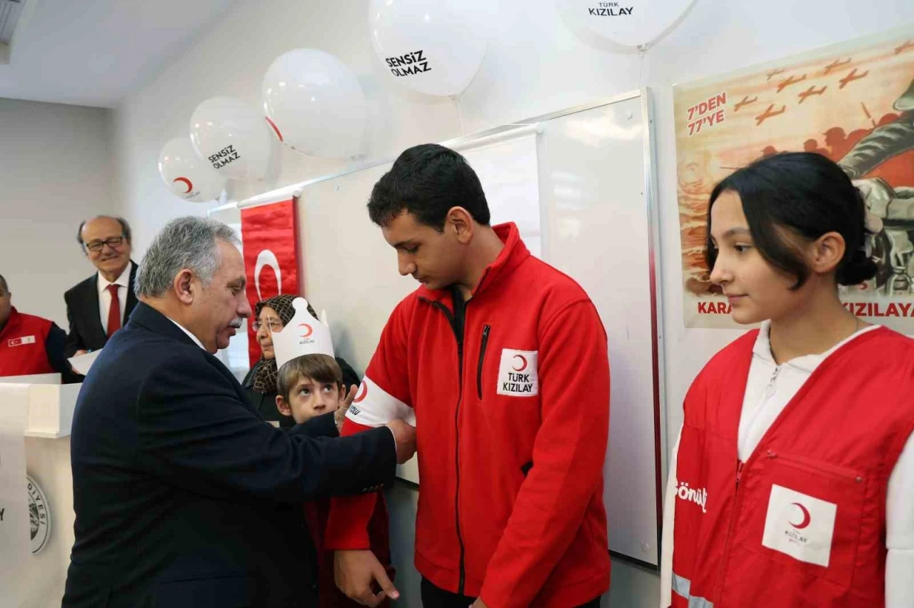 Başkan Yalçın: "Türkiye’de Kızılay olarak projelendirilen tek bina"
