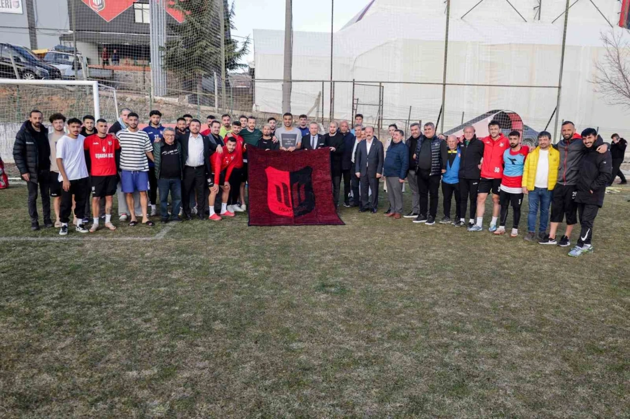 Başkan Yalım’dan Uşakspor sporcularına ziyaret
