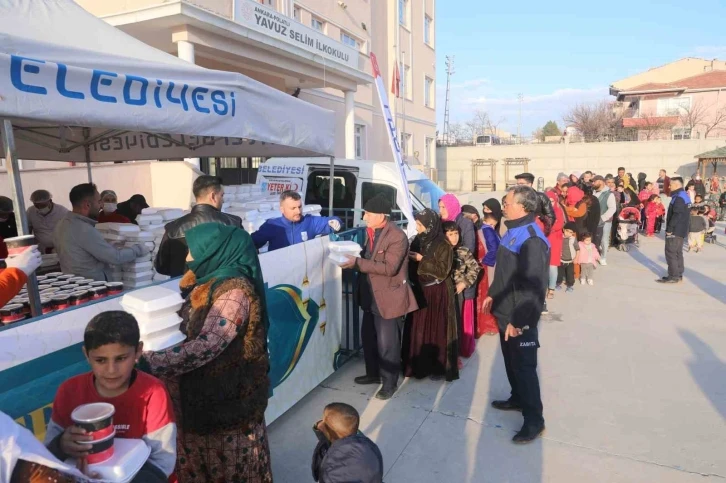 Başkan Yıldızkaya, gönül sofralarında vatandaşlarla buluşmaya devam ediyor
