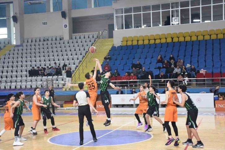 Basketbol U-14 2. Bölge Şampiyonası başladı
