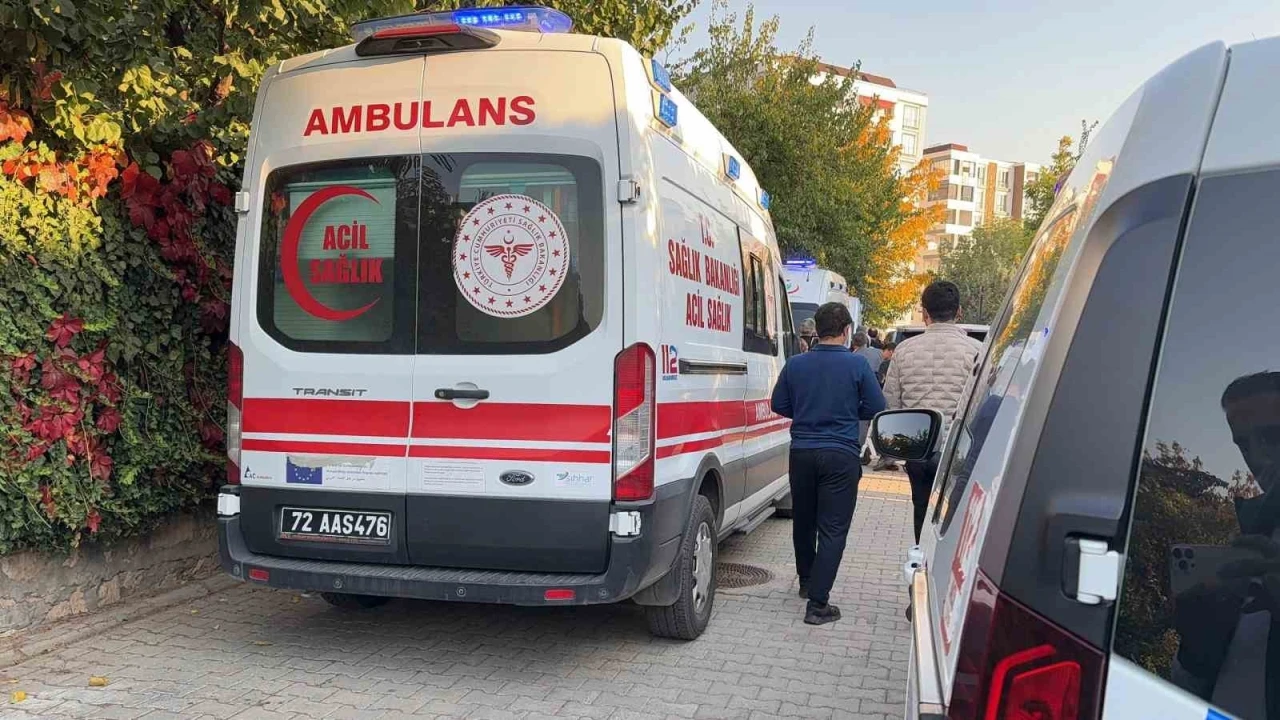 Villada kadın, eşi ve çocuğunun cansız bedeni bulundu.