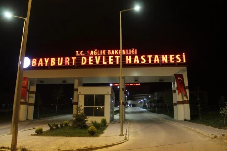 Bayburt’ta 60 öğrenci lahmacundan zehirlendi