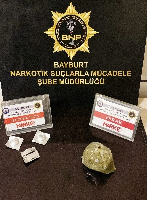 Bayburt’ta bir miktar uyuşturucu ele geçirildi
