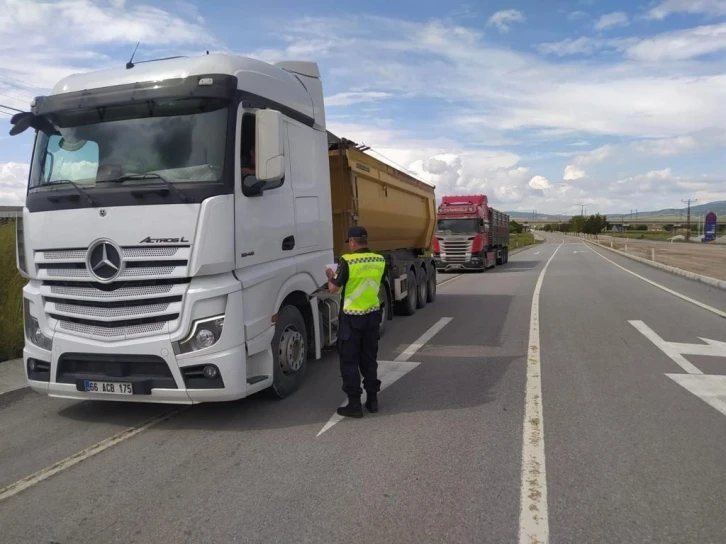 Bayram tatilinde kara yollarında 994 jandarma personeli görev yapacak
