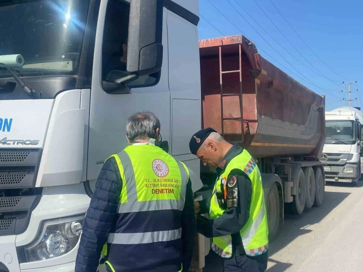 Bayram tatilinde Sakarya’da trafikte denetimler arttı
