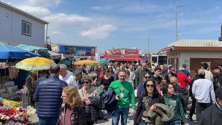 Bayramda dışarıya çıkan İstanbullular yoğunluk oluşturdu