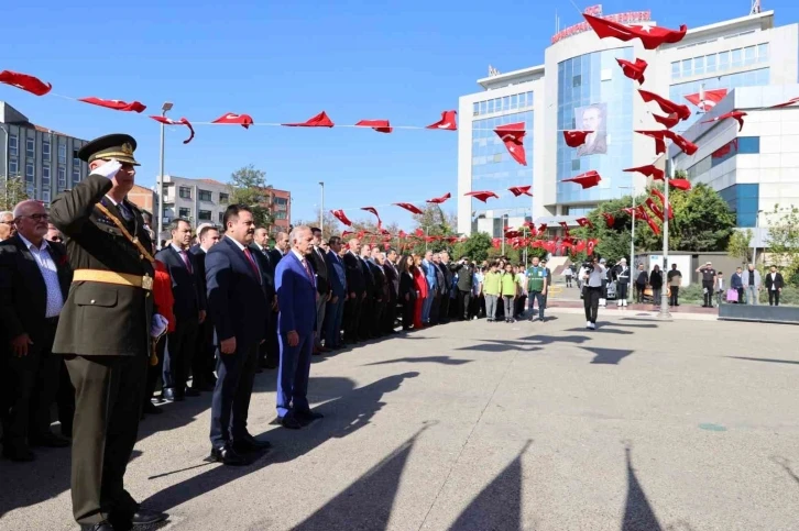 Bayrampaşa’da 100’üncü yıl coşkusu
