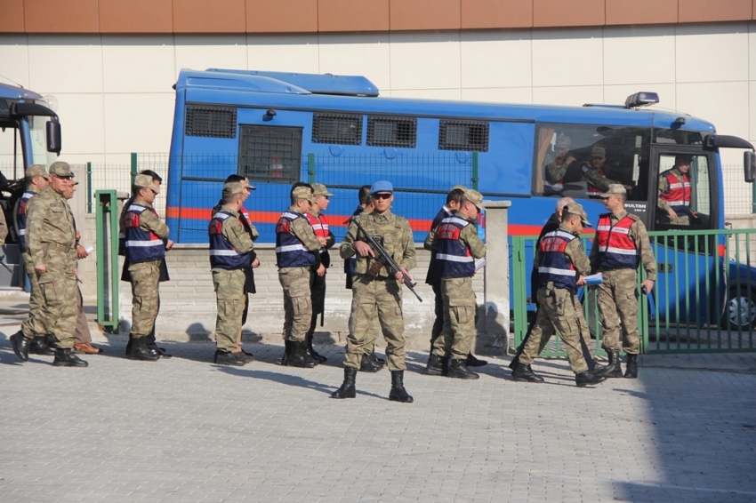 3 bin 521 kişi hakkında işlem yapıldı