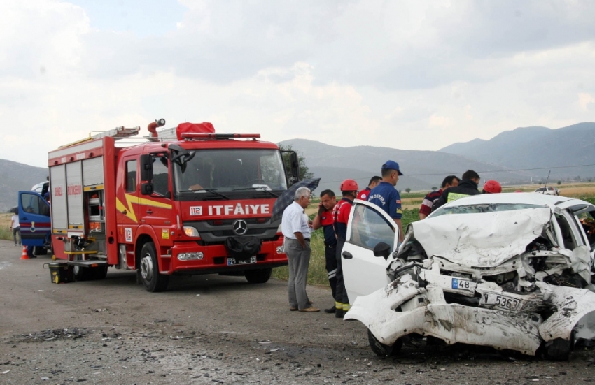 Denizli’de trafik kazası: 3 ölü