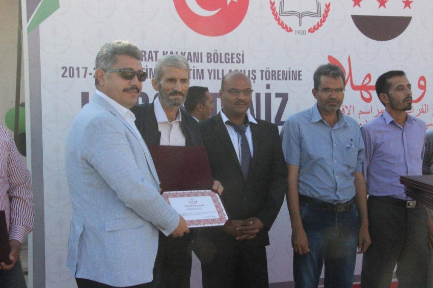 Fırat Kalkanı Bölgesinde 150 bin öğrenci ders başı yaptı