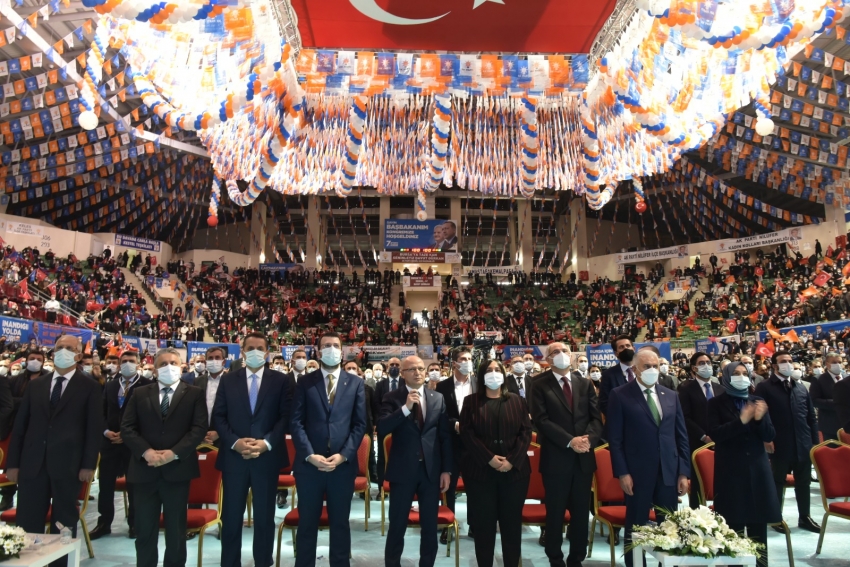 AK Parti Bursa İl Kongresi'nde yaşananlar