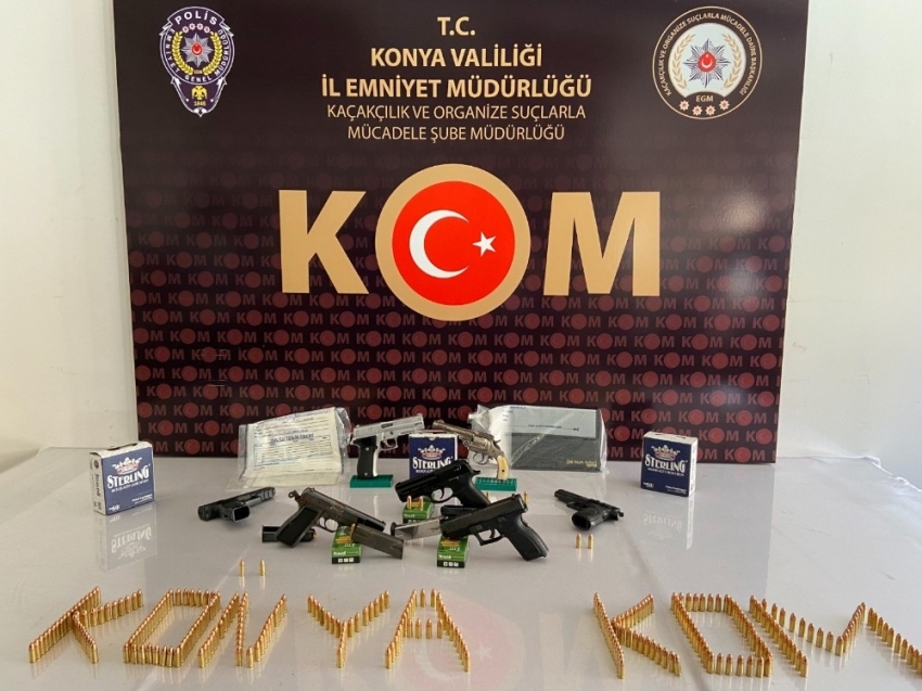 Konya’da örgüt kurmak, tefecilik ve yağmadan 12 kişi tutuklandı