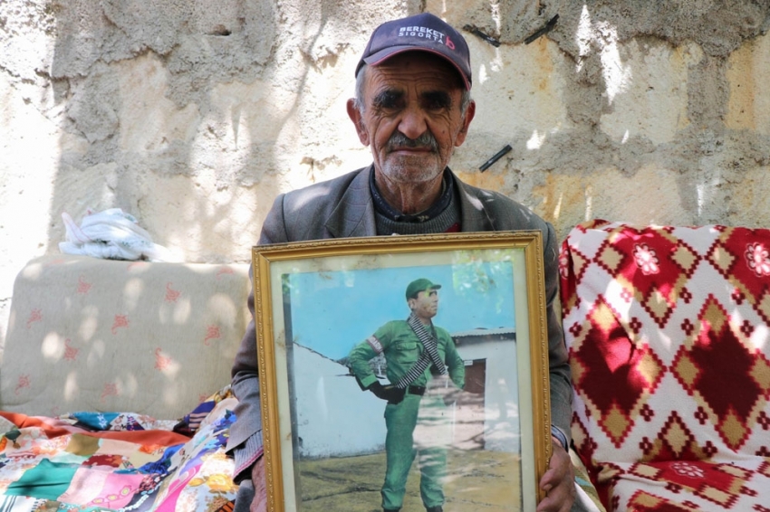 Şehit oğlu için bugüne kadar 10 binlerce fidan dikti