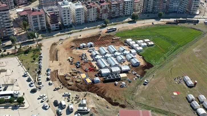 Belçika'dan Hatay'a gönderilen sahra hastanesinin çadır kurulumu tamamlandı