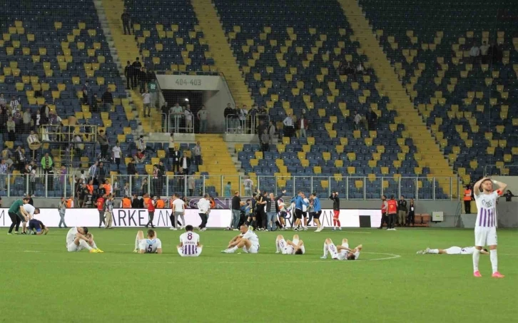 Belediye Derincespor TFF 2. Lig’e yükseldi
