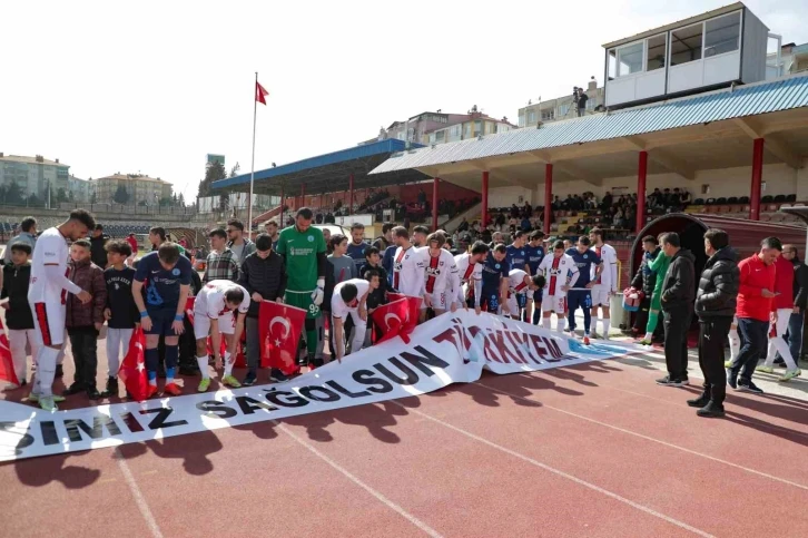 Belediye Kütahyaspor depremzedeler için sahaya indi
