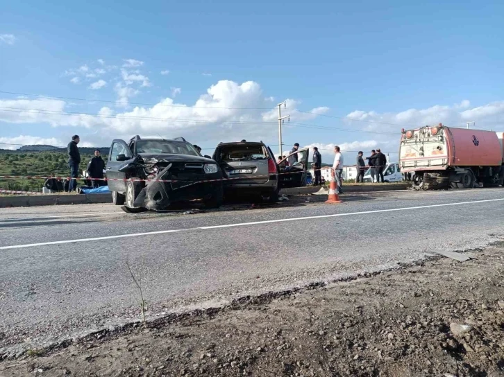 Bergama’da zincirleme trafik kazası: 1 ölü, 1 yaralı