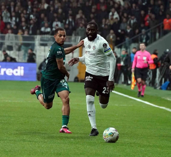 Beşiktaş, Arthur Masuaku’nun bonservisini aldı
