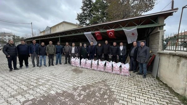 Beyşehir’de atıl ve boş bırakılan tarım arazilerine sertifikalı nohut ekilecek
