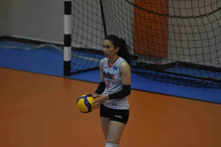 Beyza Dursun, Bozüyük Belediye Voleybol ile anlaştı
