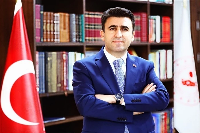 Bilecik Valisi Aygöl, vatandaşlardan tebrik çiçeği yerine bağış yapmalarını istedi
