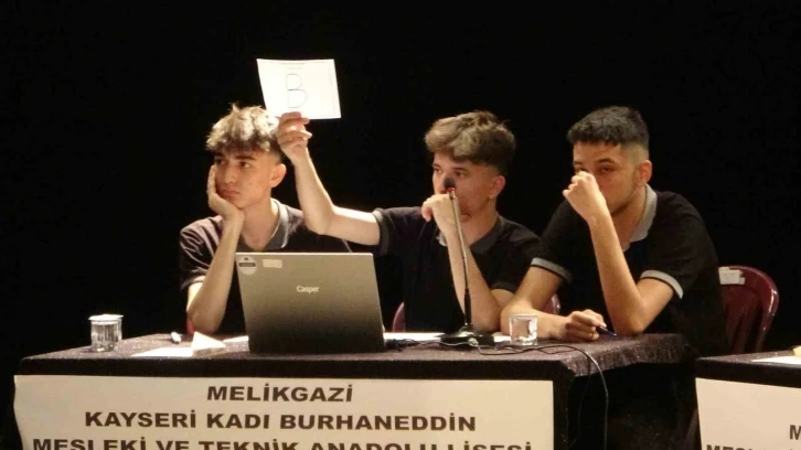 Bilgi yarışmasını ’Melikgazi Merkez Mesleki ve Teknik Anadolu Lisesi’ kazandı
