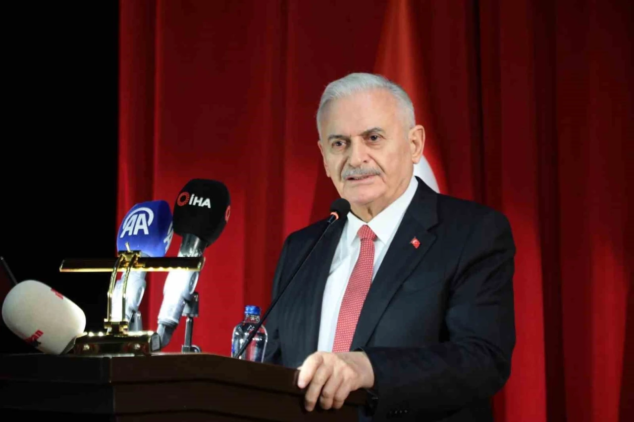 Binali Yıldırım: “THY dünyada ay yıldızlı bayrağı dalgalandıran bir marka”
