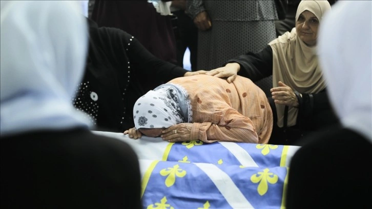 Binlerce Srebrenitsa mağduru Hollanda'dan tazminat bekliyor